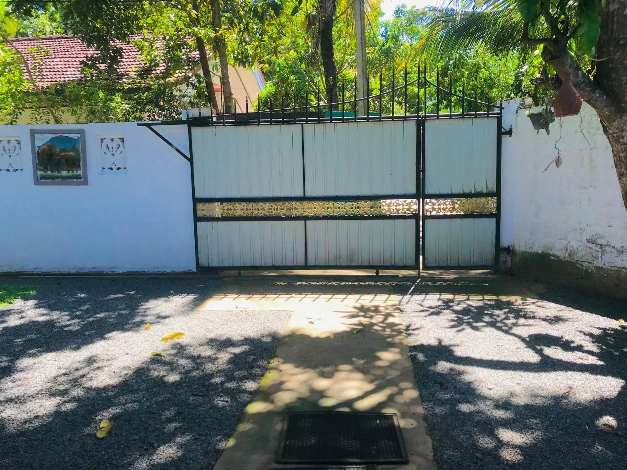 Summer House Мириса Екстериор снимка